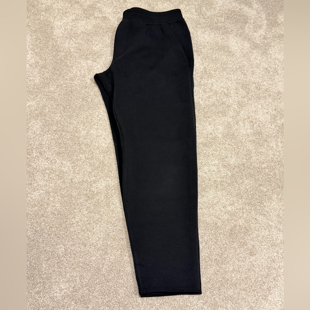Lululemon Men’s Tapered Jogger